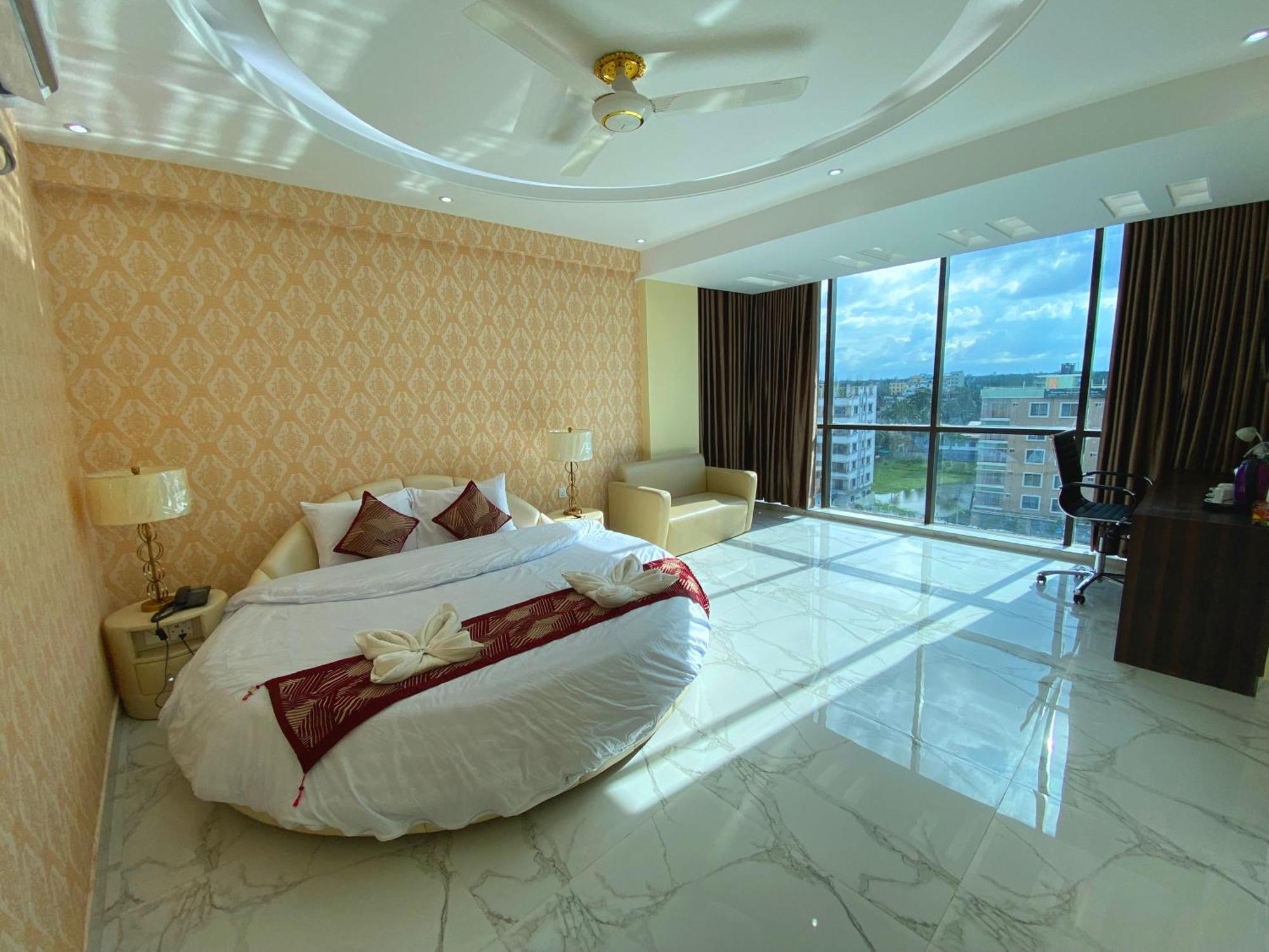 Hotel Valentino Noakhali エクステリア 写真