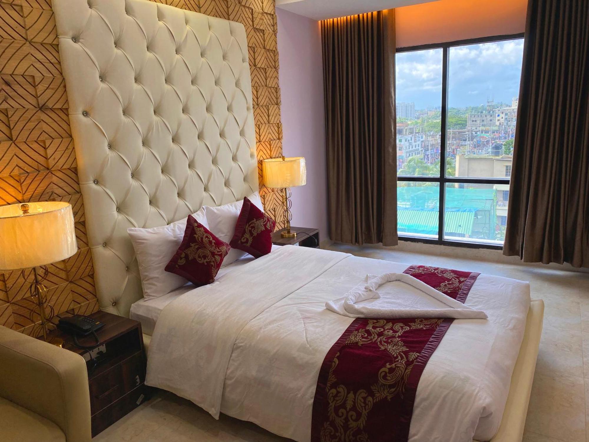 Hotel Valentino Noakhali エクステリア 写真