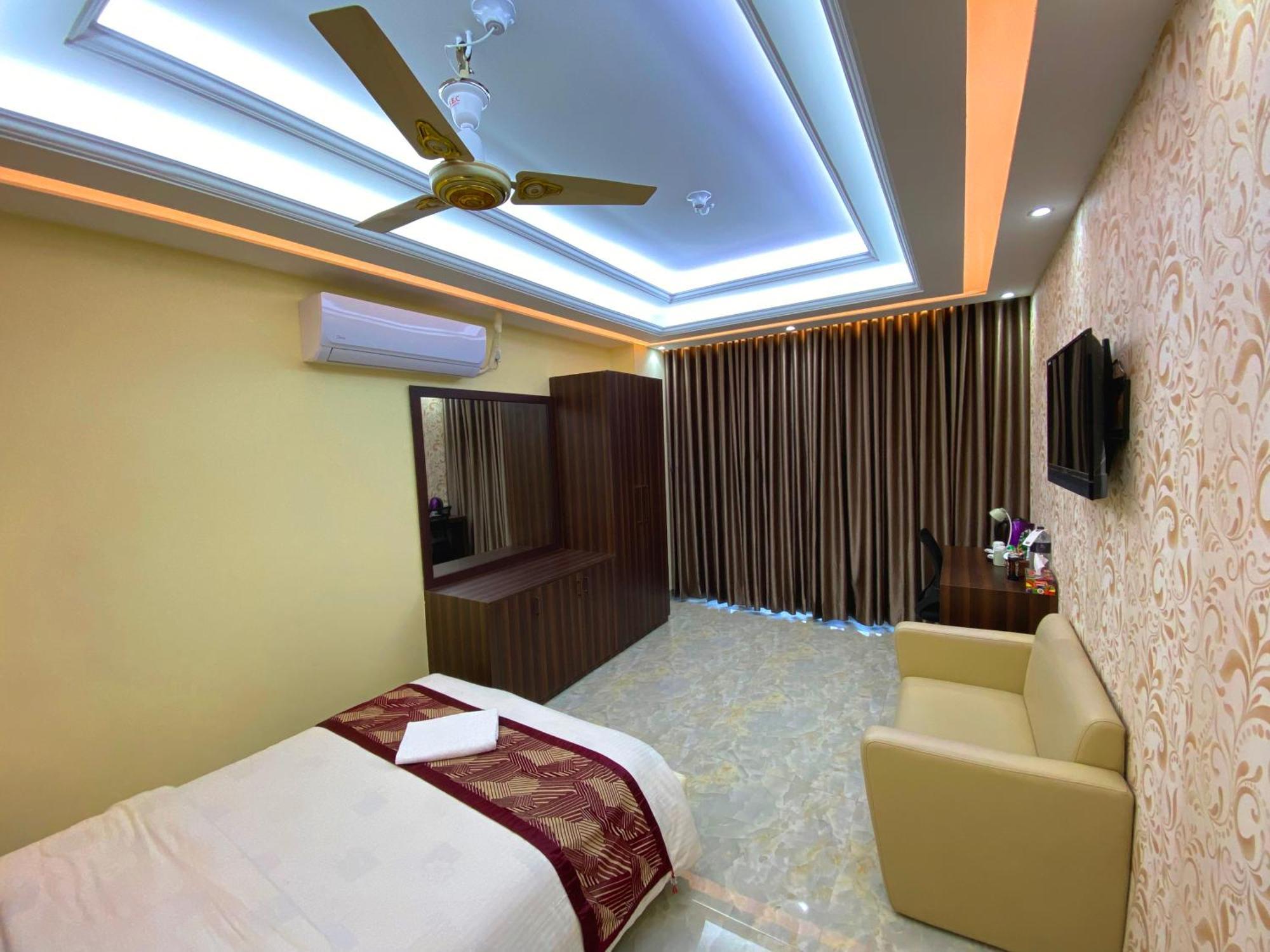 Hotel Valentino Noakhali エクステリア 写真